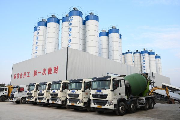 5、拌和站近景